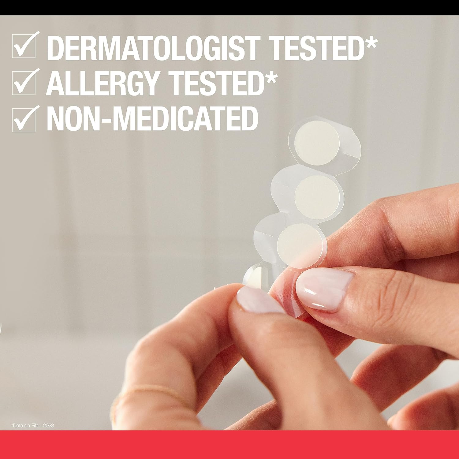 Neutrogena Stubborn Acne Pimple Patches, Acne Treatment for Face, Ultra-Thin Hydrocolloid Spot Stickers Provide Optimal Healing for Pimples, 24 Patches 24Hr Smart