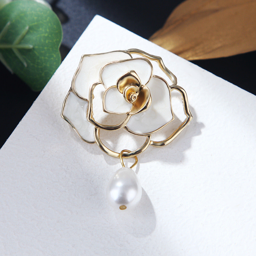 Camellia Flower Brooch Pin For Women Girl Gifts White Enamel Flower With Simulated Pearl Pendant Fashion Costume Safety Pin Comfortable Dress Clothes Scarf Hat Backpacks Purse Decorative Accessories